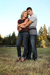 Engagement Shoot at Pacifica Gardens in Grants Pass, Oregon
