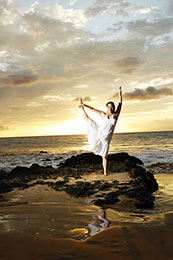 Bride shows Yoga pose on Kailua Kona beach