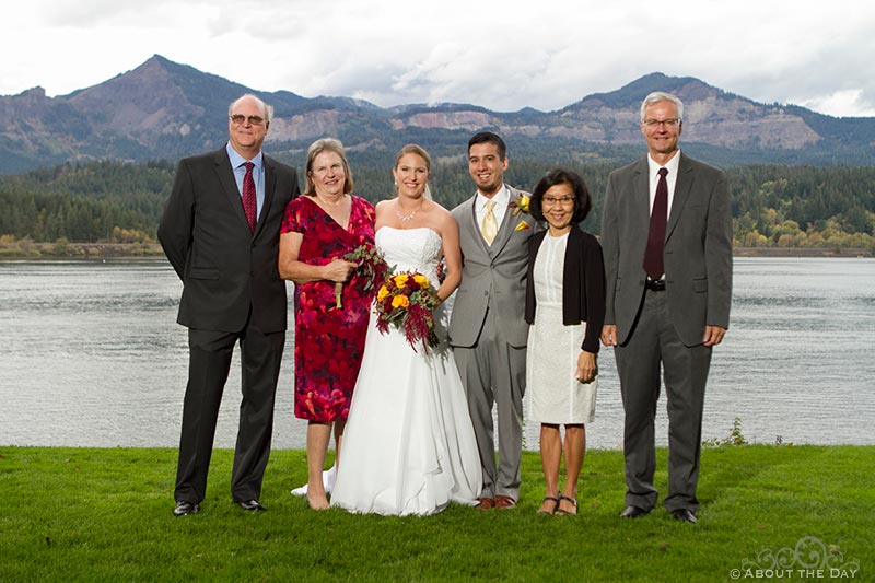 Bride and Groom with their parents at Sternwheeler Columbia Gorge & Marine Park