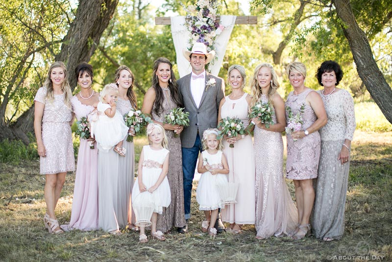 Cowboy Groom with the bridesmaids