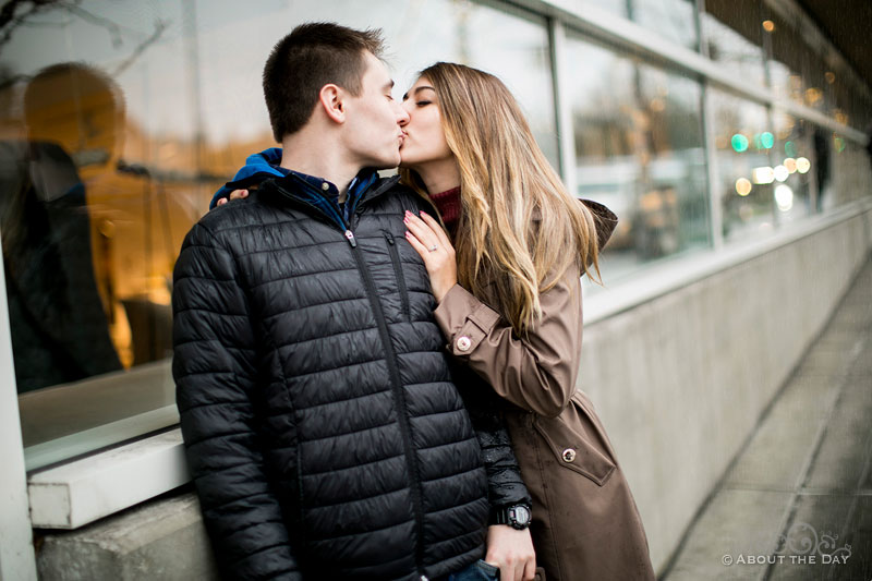 Will & Madelyn kissing at Bellevue Square