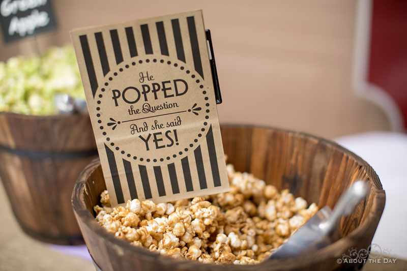 Wedding popcorn with wedding theme bag