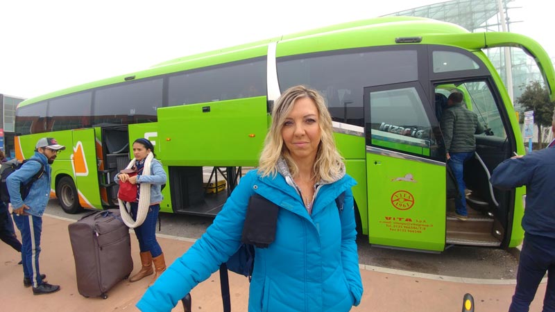 Sonia getting off the Flixbus in Venice