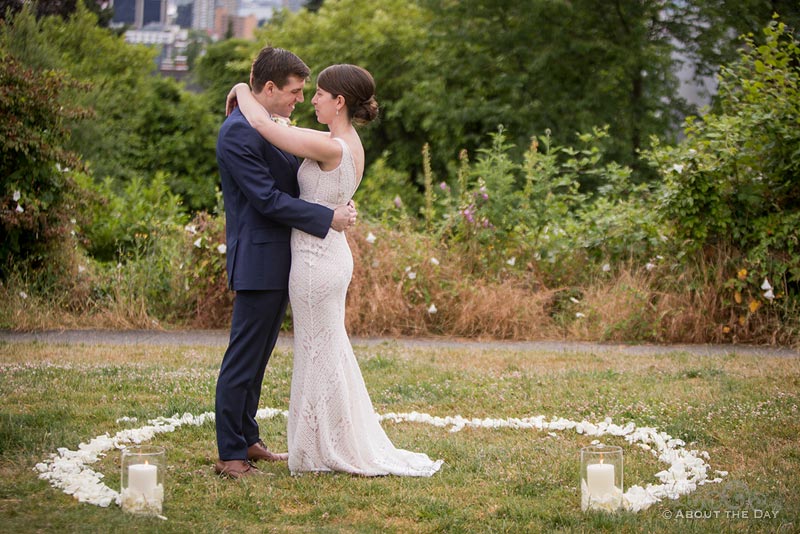 David & Vanessa's first dance in Bhy Kracke Park