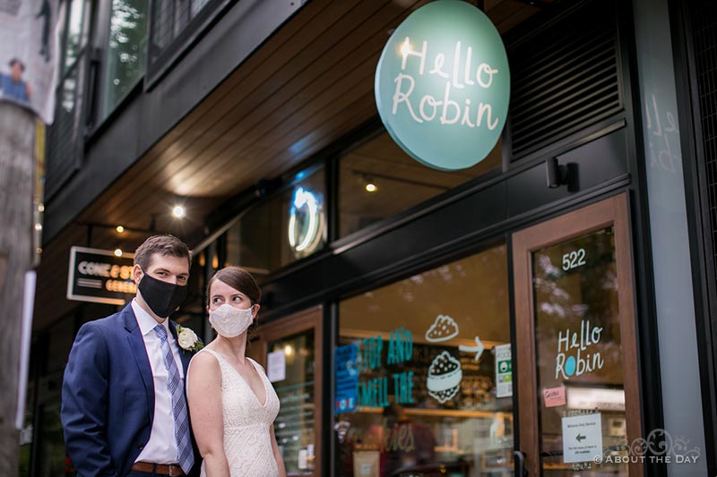 David & Vanessa at Hello Robin with Covid-19 masks